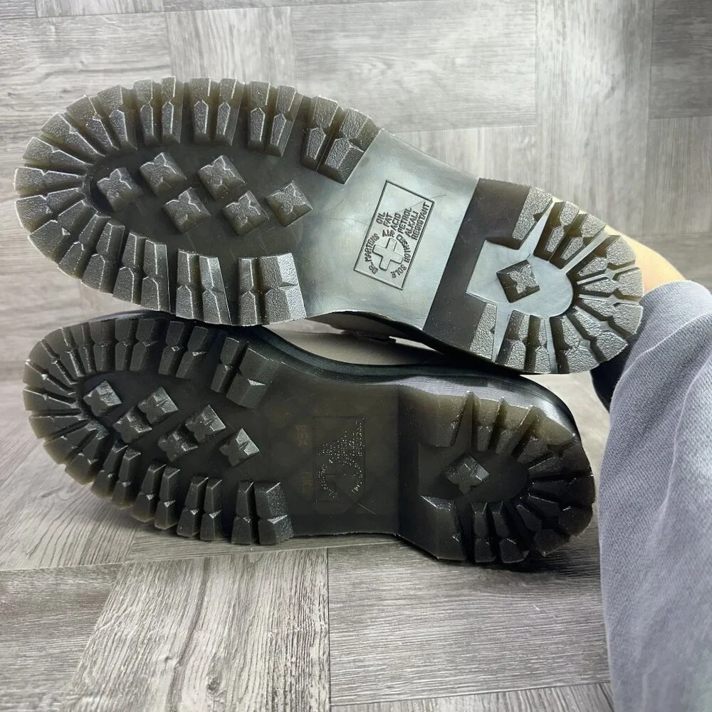 Dr. Marten's Bethan Women's size 11 Leather Light Taupe Shoes - Picture 7 of 8